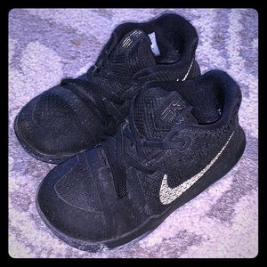 Size 7C Kyrie Irving Nike Toddler Shoe